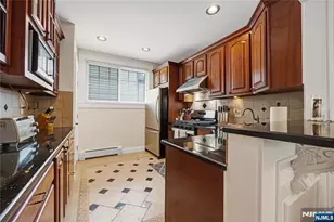 84 Vanderburgh Ave, Rutherford, NJ 07070 - Photo 8