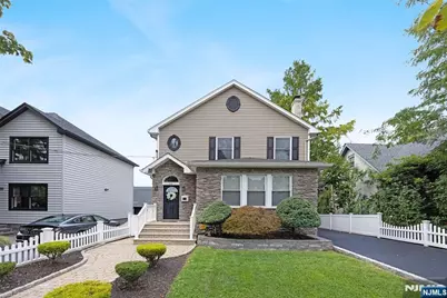 84 Vanderburgh Avenue, Rutherford, NJ 07070 - Photo 2