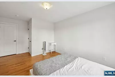 140 Cedar Street, Fort Lee, NJ 07024 - Photo 20