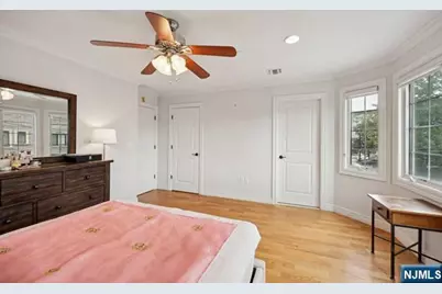 140 Cedar Street, Fort Lee, NJ 07024 - Photo 16