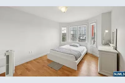 140 Cedar Street, Fort Lee, NJ 07024 - Photo 18