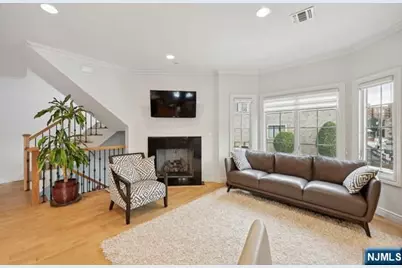 140 Cedar Street, Fort Lee, NJ 07024 - Photo 4