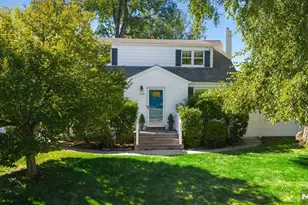 813 Ridgewood Ave, Oradell, NJ 07649 - Photo 1