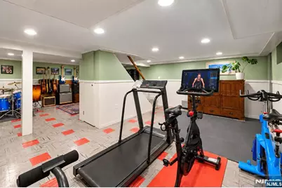 813 Ridgewood Avenue, Oradell, NJ 07649 - Photo 24