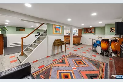 813 Ridgewood Avenue, Oradell, NJ 07649 - Photo 26