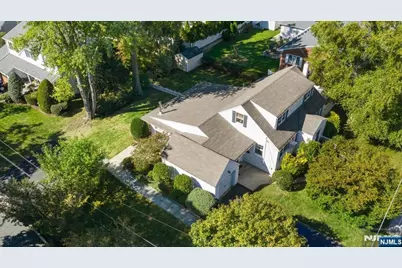 813 Ridgewood Avenue, Oradell, NJ 07649 - Photo 36