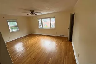138 Midland Pl Second Floor, Newark, NJ 07106 - Photo 2