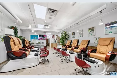7-11 Fair Lawn Avenue, Fair Lawn, NJ 07410 - Photo 4