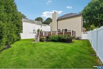 489 Adler Way, Paramus, NJ 07652 - Photo 28