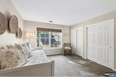 489 Adler Way, Paramus, NJ 07652 - Photo 22