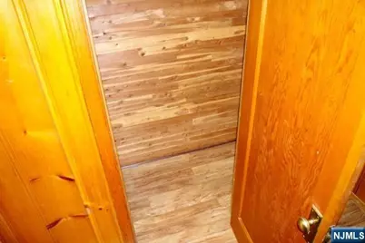 31 Brook Avenue 2 #2, Wallington, NJ 07057 - Photo 10