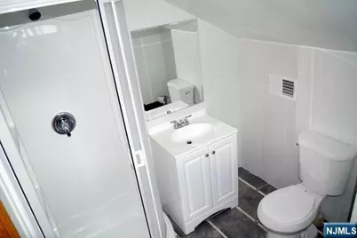 31 Brook Avenue 2 #2, Wallington, NJ 07057 - Photo 14