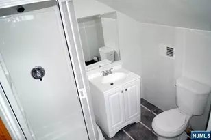 31 Brook Ave 2, Wallington, NJ 07057 - Photo 14