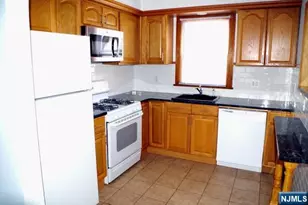 31 Brook Ave 2, Wallington, NJ 07057 - Photo 2