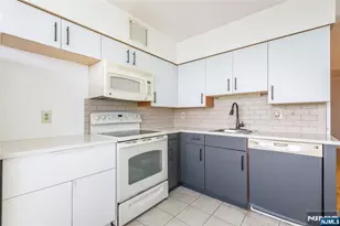 344 Prospect Ave 6E, Hackensack, NJ 07601 - Photo 10