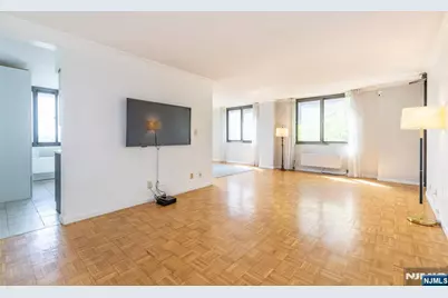 344 Prospect Avenue 6E #6E, Hackensack, NJ 07601 - Photo 6