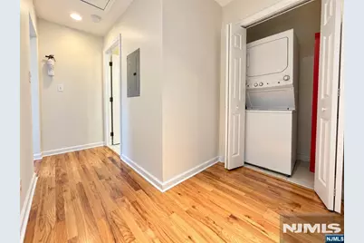 305 Luddington Avenue, Clifton, NJ 07011 - Photo 20