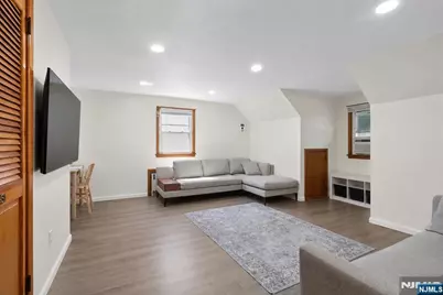 422 Union Avenue, Rutherford, NJ 07070 - Photo 4