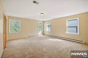 31 Vivian Ave, Emerson, NJ 07630 - Photo 18