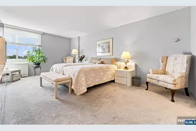 1 Claridge Drive 917 #917, Verona, NJ 07044 - Photo 20