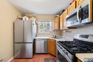1293 Paddington Road A2, Mahwah, NJ 07430 - Photo 8