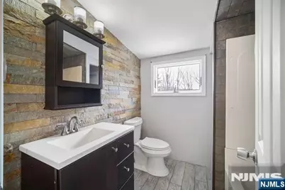 15 Allegheny Avenue, West Milford, NJ 07480 - Photo 22