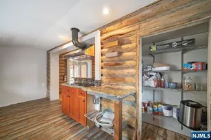 15 Allegheny Ave, West Milford, NJ 07480 - Photo 10