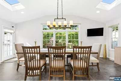 79 Bergen Avenue, Waldwick, NJ 07463 - Photo 12