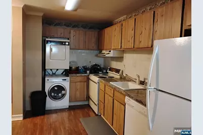 10 Orchard Street 3F #3F, Hackensack, NJ 07601 - Photo 4