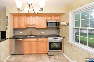 10 Sieber Ct, Bergenfield, NJ 07621 - Photo 8