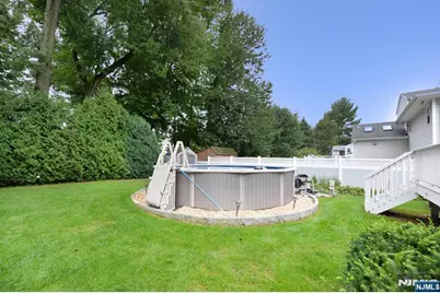 10 Sieber Court, Bergenfield, NJ 07621 - Photo 32
