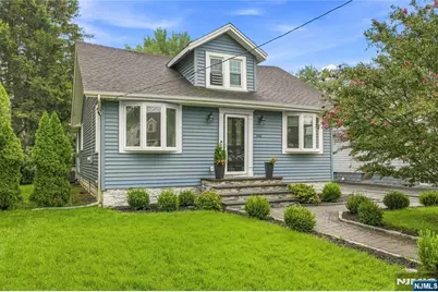 268 Demarest Avenue, New Milford, NJ 07646 - Photo 2
