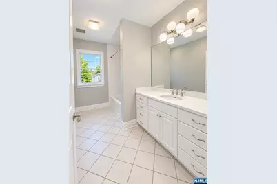 380 Hoover Avenue, Washington Township, NJ 07676 - Photo 14