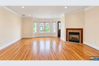 29 A Delia A #A, Palisades Park, NJ 07650 - Photo 2