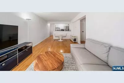 333 Grand Avenue 1N #1N, Palisades Park, NJ 07650 - Photo 4