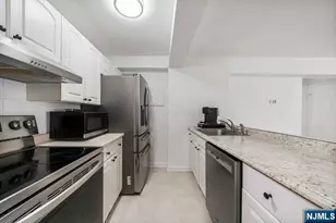 333 Grand Ave 1N, Palisades Park, NJ 07650 - Photo 6