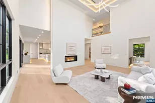 236 Woodcrest Ave, Paramus, NJ 07652 - Photo 16
