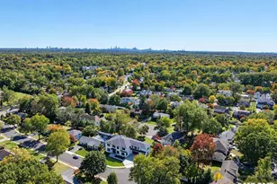 236 Woodcrest Ave, Paramus, NJ 07652 - Photo 10
