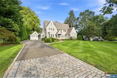 295 Hamilton Avenue, Glen Rock, NJ 07452 - Photo 2