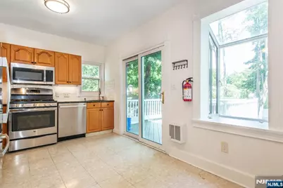 241 Hope Street, Ridgewood, NJ 07450 - Photo 20