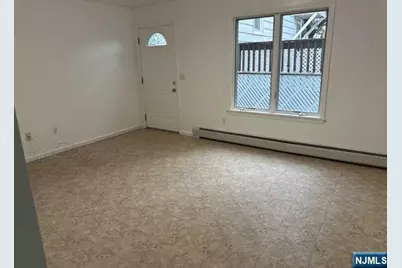 19 Leo Place 1 #1, Lodi, NJ 07644 - Photo 4