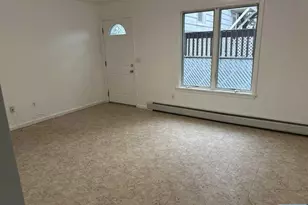 19 Leo Pl 1, Lodi, NJ 07644 - Photo 4