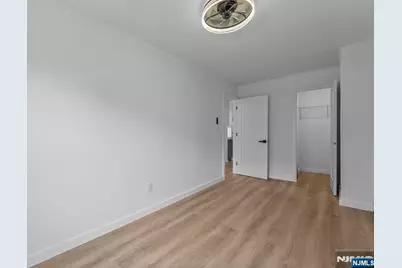 313 Grantwood Boulevard 5 #5, Palisades Park, NJ 07650 - Photo 18