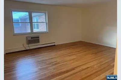 275 River Road H #H, Bogota, NJ 07603 - Photo 2