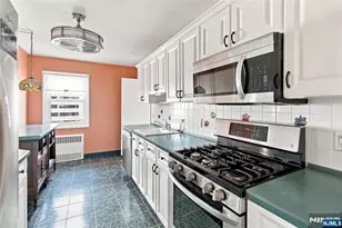 280 Prospect Ave 9B, Hackensack, NJ 07601 - Photo 8