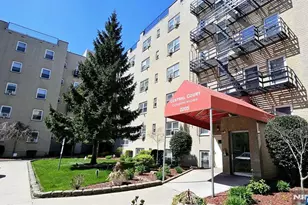 2205 Central Road D1, Fort Lee, NJ 07024 - Photo 2