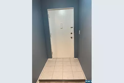 960 Main Street 5 #5, Hackensack, NJ 07601 - Photo 2