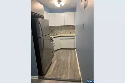 960 Main Street 5 #5, Hackensack, NJ 07601 - Photo 6