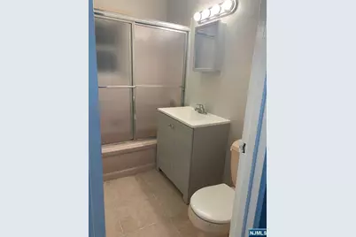 960 Main Street 5 #5, Hackensack, NJ 07601 - Photo 8