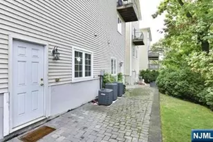 461 5th B, Palisades Park, NJ 07650 - Photo 18